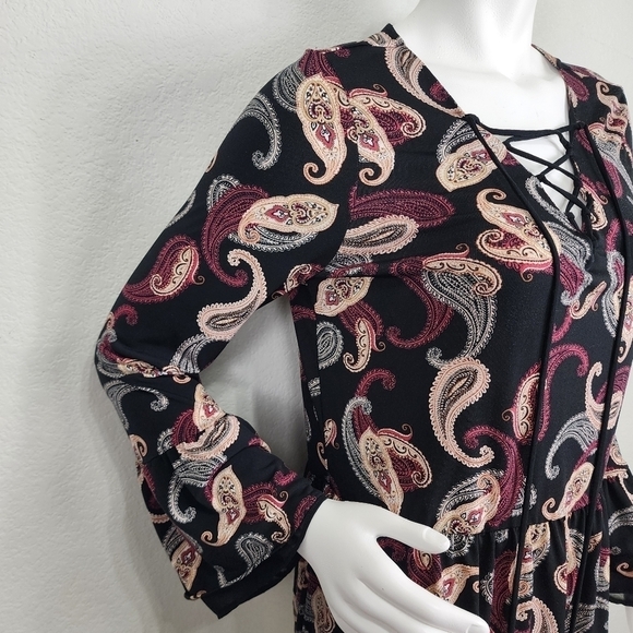 WHBM Paisley Black Bell Sleeve Boho Tunic Top Size M - Picture 3 of 13